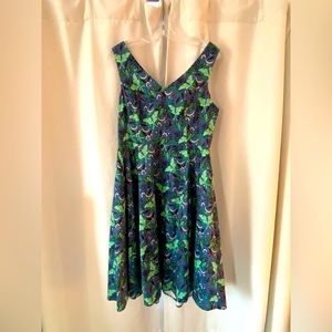 Gorgeous! EVA ROSE 🌹 V Neck Swing Dress Moth Print!!